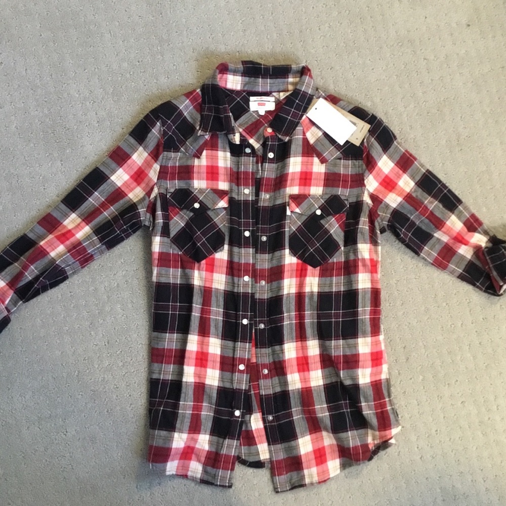 BRAND NEW Levi’s Flannel Top